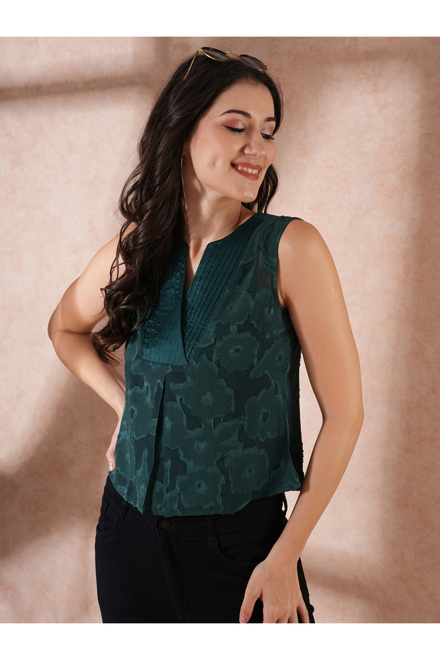 Textured Floral Print V-Neck Sleeveless Top