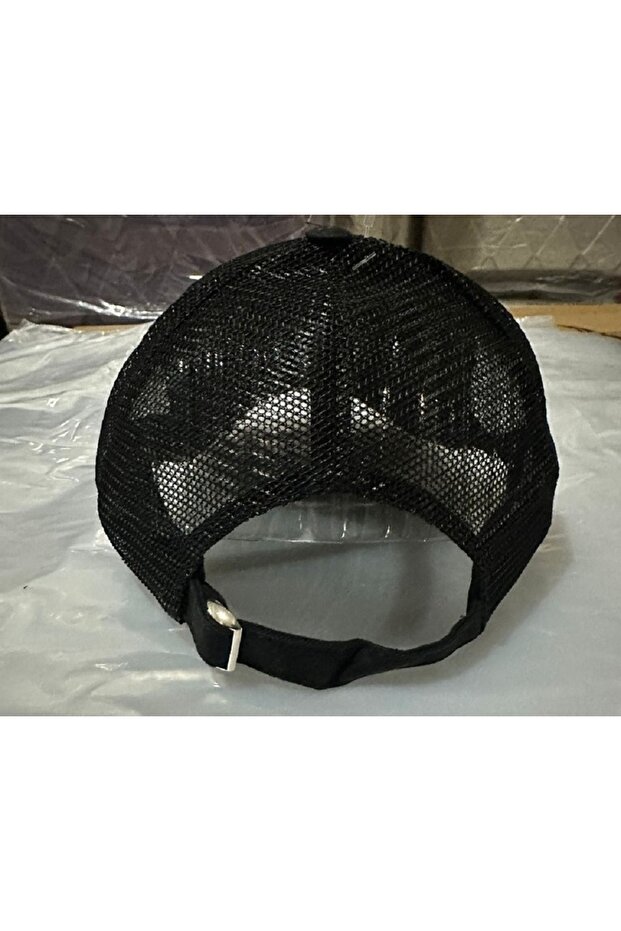 W Printed Mesh Hat - 3