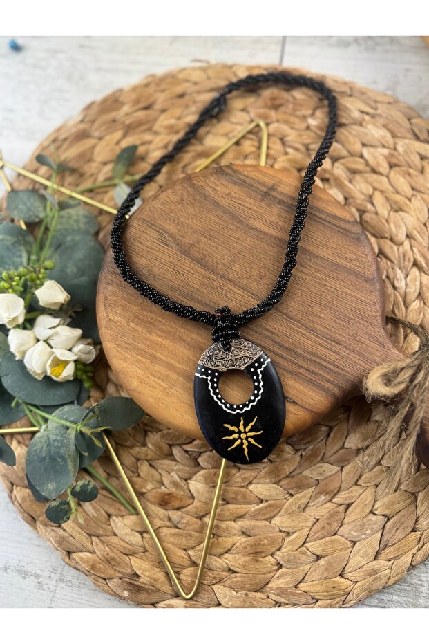 Dövme model işlemeli kolye - 1