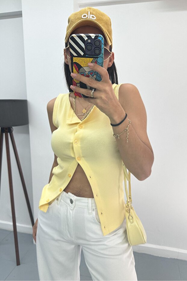 Düğmeli Örme Yelek - 2