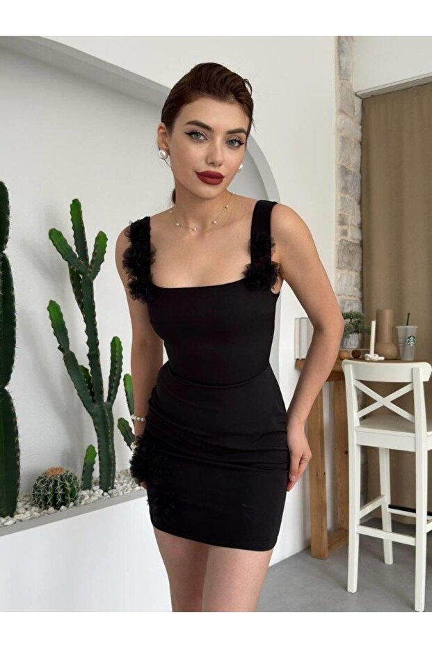 فستان كيو ميني - 1