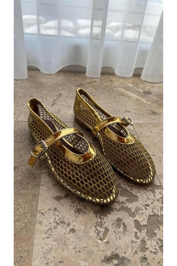 Cody Gold Glittery Big Mesh Belt Detailed Ballerinas