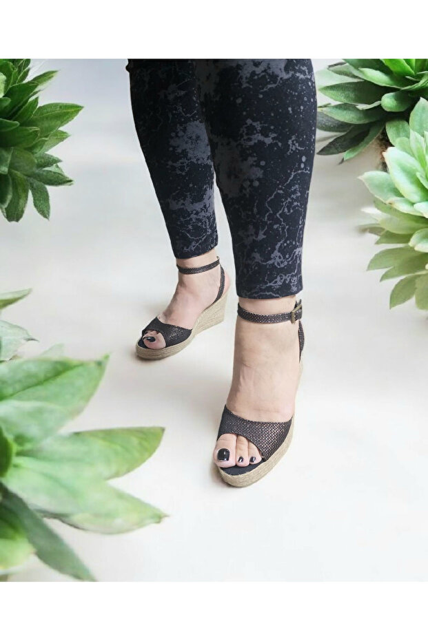 Daily Stylish and Comfortable Sole Straw Linen Sandals 8 Cm.Heel