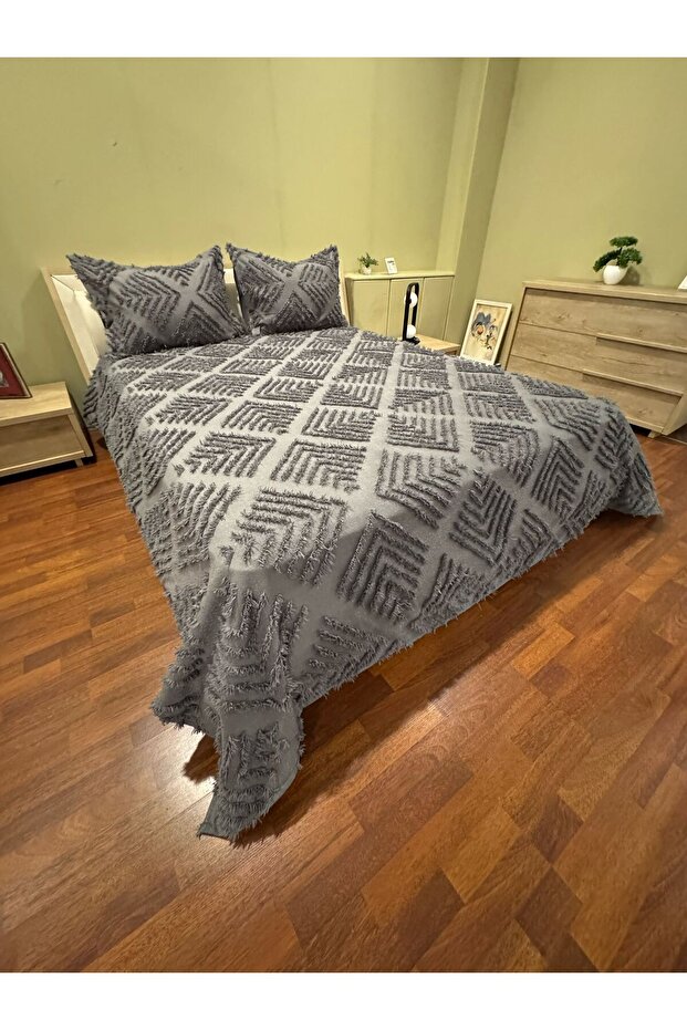 Boutique Chenille Oversized Bedspread Ezo Anthracite