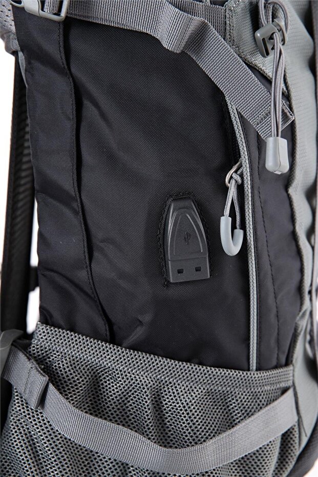 Young 45 Lt Mountaining Backpack with USB Support Device - 3