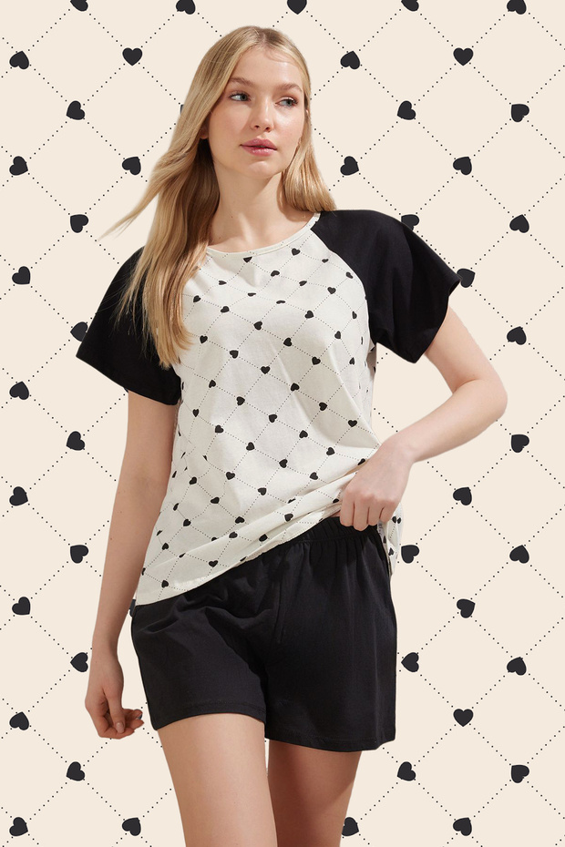 Siyah-Ekru %100 Pamuklu Kalpli Reglan Kol Şortlu Örme Pijama Takımı THMSS25PT00177 - 1