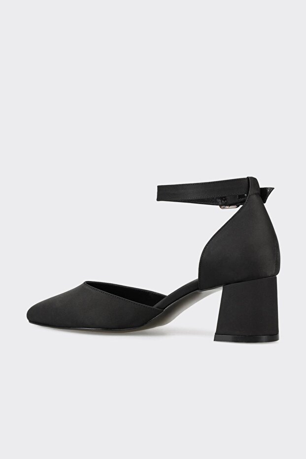 Schwarze Damenschuhe mit Absatz - 3