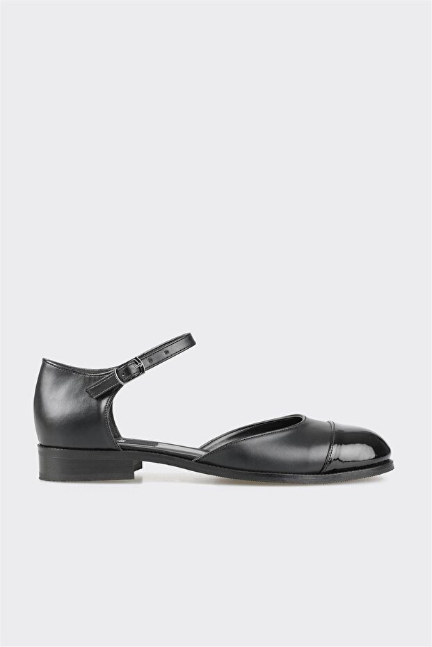 Black Women's Casual Shoes