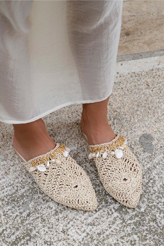 Detailné dámske šľapky Lisa Béžové pletené mušle - 2