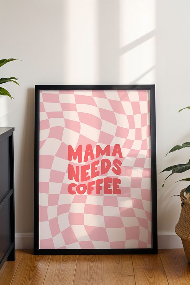 Needs Coffee Poster - Pembe Dalgalı Desenli Tipografi - Kahve Temalı Duvar Dekoru - Çerçevesiz Baskı - 3