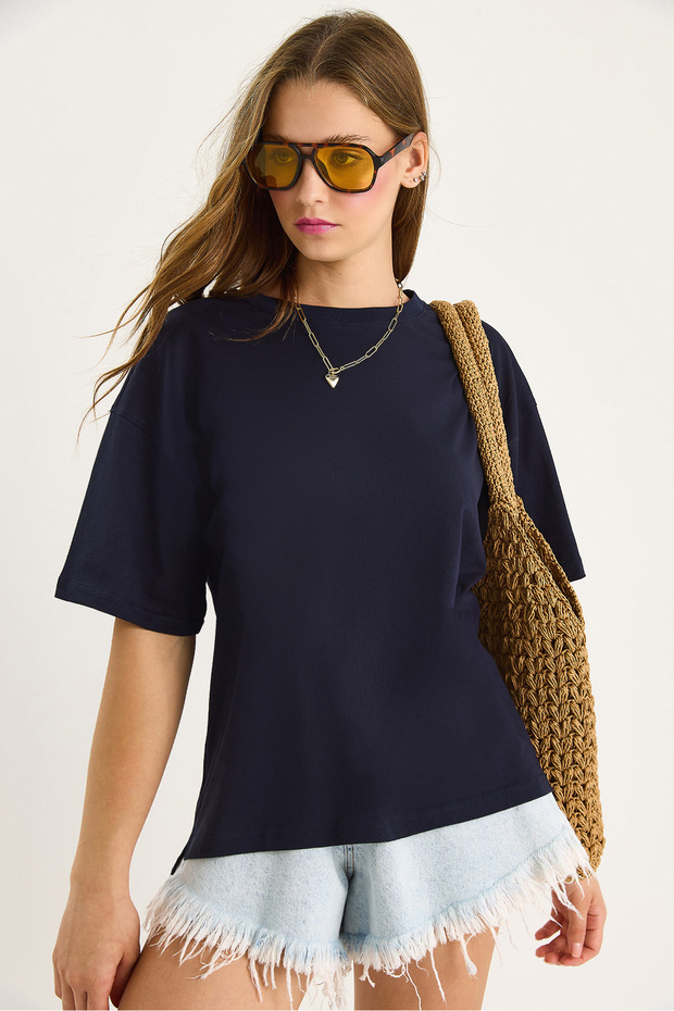 Women's Navy Blue 100% Organic Cotton Relaxed Fit Slit Round Neck T-Shirt 60602047