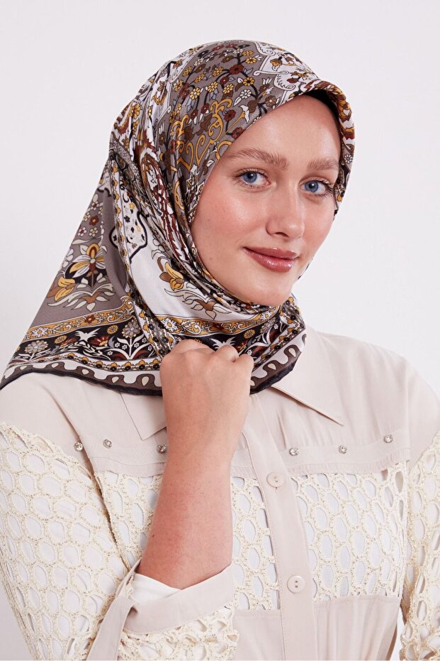 Ancient Pattern Sparkling Crystal Scarf - 1