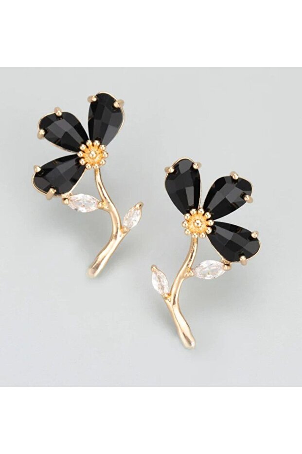 Elegant Flower Model Women's Earrings to Complete Your Elegance