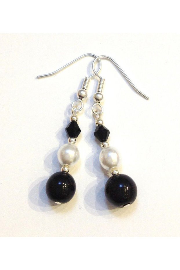 Women's Pearl Beaded Earrings to Complement Your Elegance
