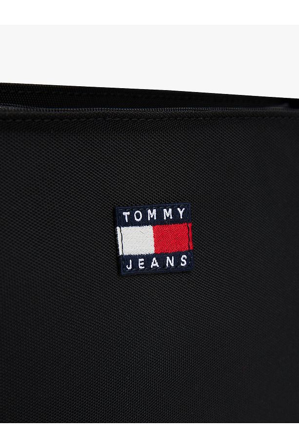 Essential Repeat Logo Strap Shoulder Bag - 4