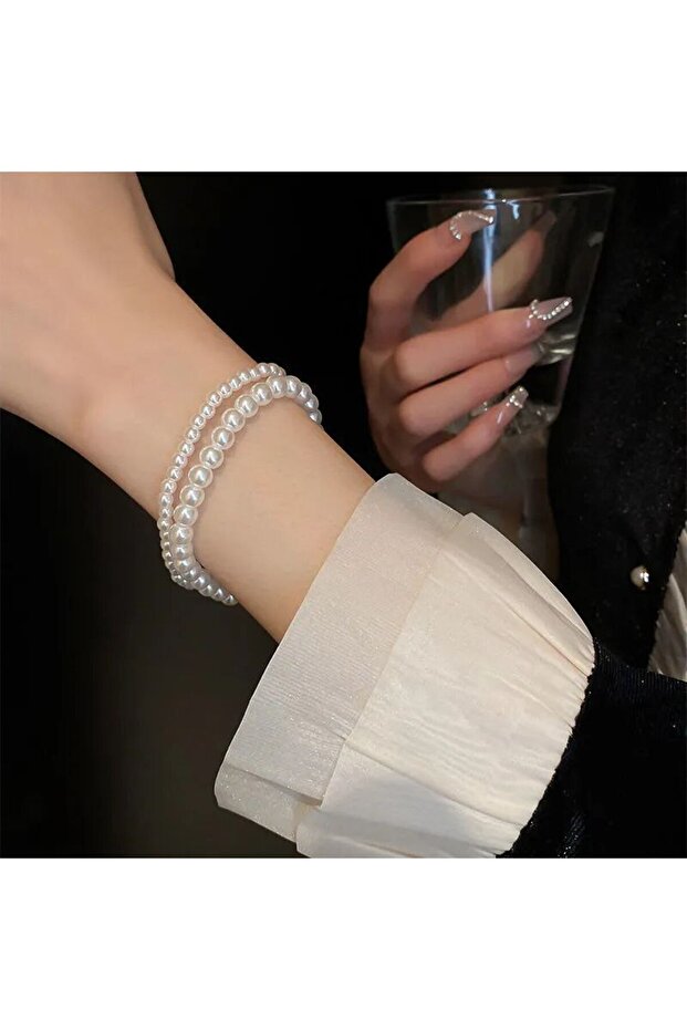 Stylish and Elegant Pearl Bracelet Set