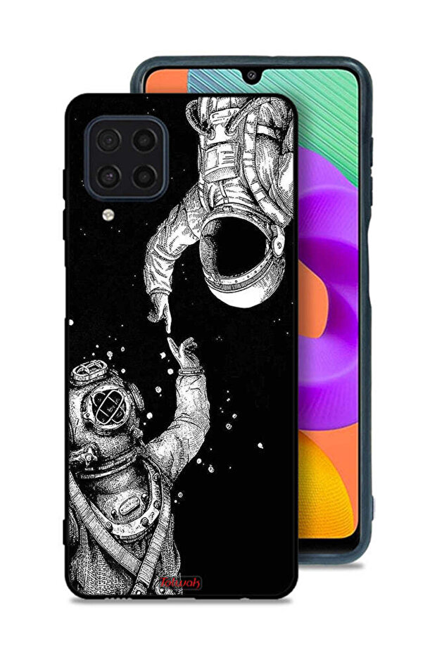 Samsung Galaxy M22 Protective Case Cover Astronauts