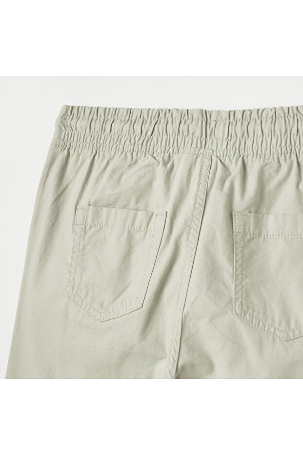 شورت سادة مع رباط للإغلاق وجيوب - 4