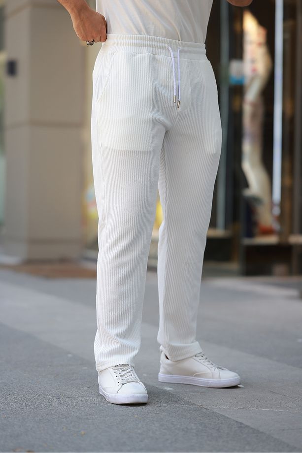 Erkek Regular Beyaz Fit Cepli Fırfır Desenli Jogger Pantolon - 2