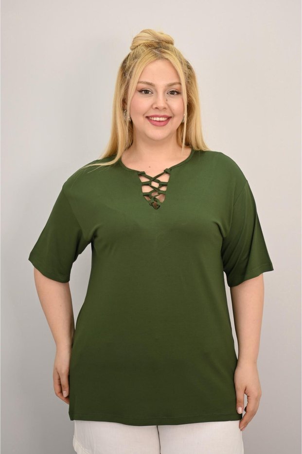 Women's Plus Size Short Sleeve Collar Piping Detailed Blouse 1970-25