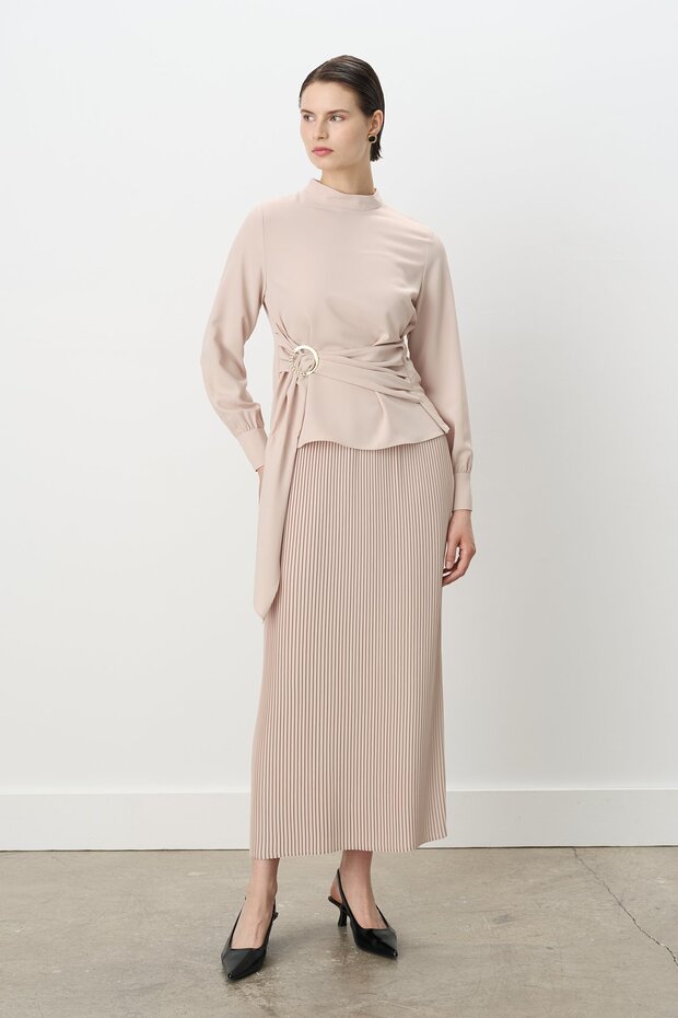 Buckle Detailed Skirt Blouse Set Beige