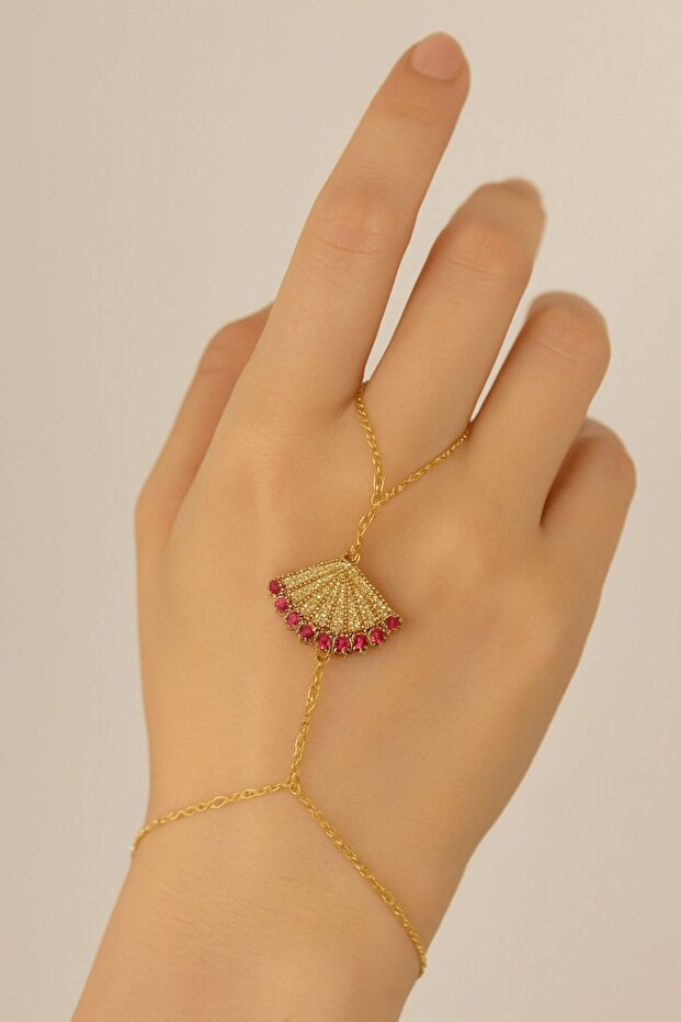 Ruby Fan Şahmeran