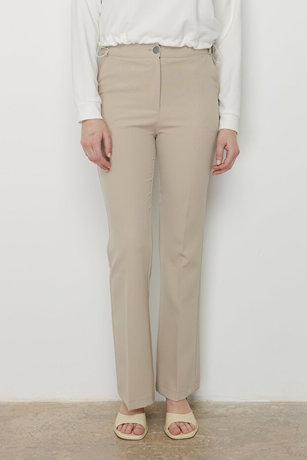 Ütü İzli İspanyol Paça Pantolon Taş - 2