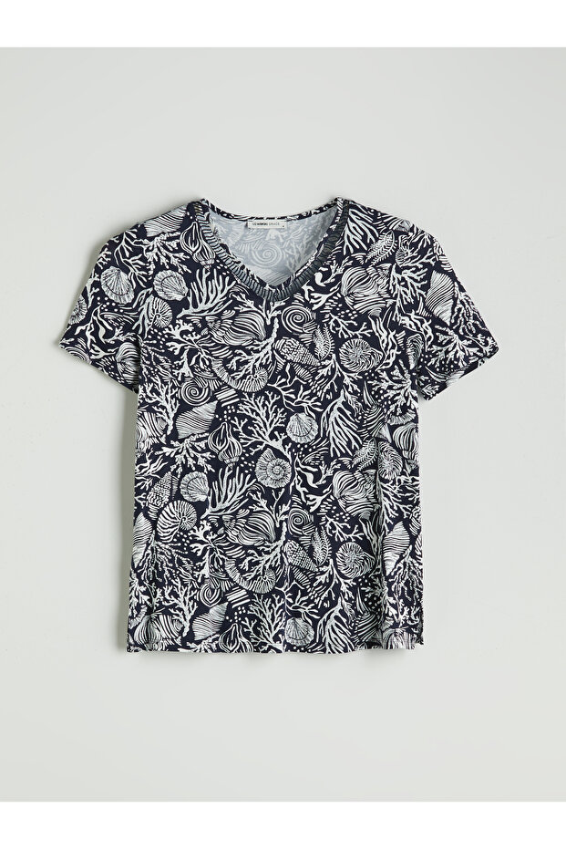 بلوزة منقوشة على شكل حرف V - 5