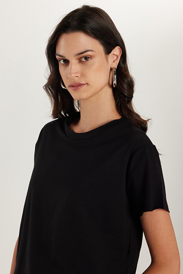 Women's Relax Fit Modal Fabric Basic Crew Neck Black T-Shirt Blouse