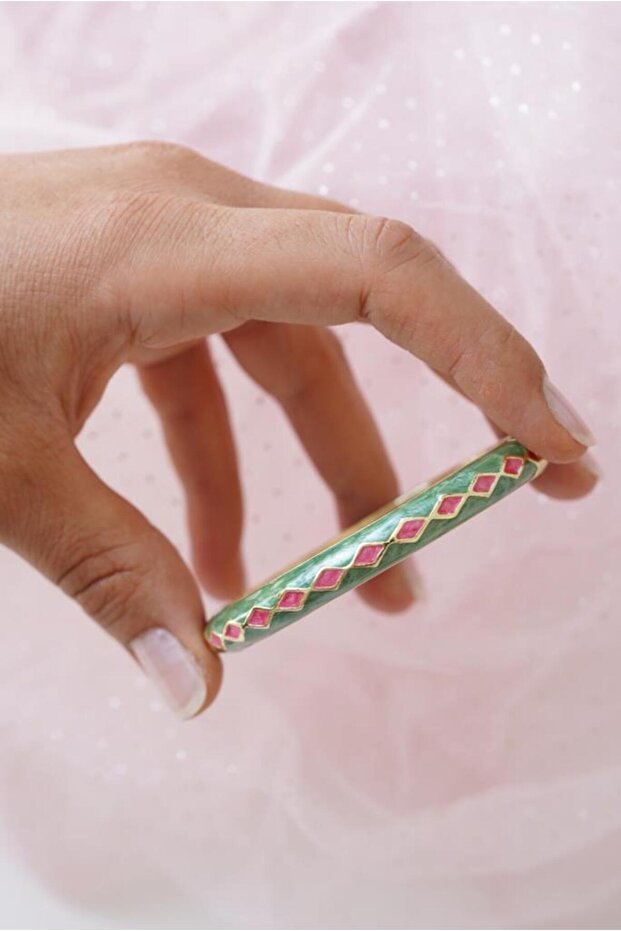 Green Handcuff Bracelet with Diamond Pattern