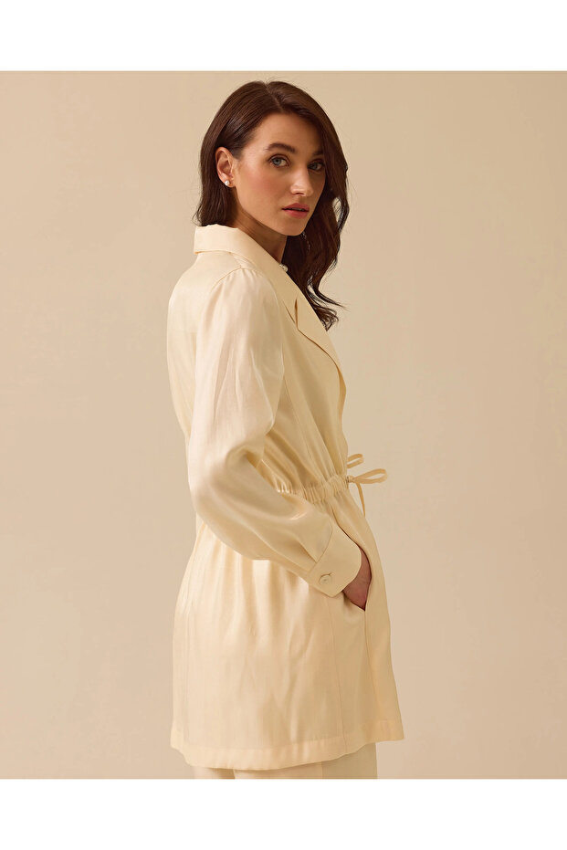 Pul İşlemeli Düğmeli Ceket - 4