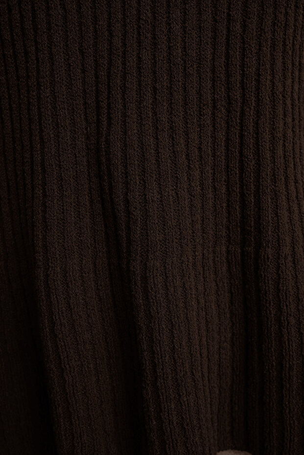More Sustainable Kahverengi Geniş Kalıp Peplum Detaylı Pamuklu Triko Kazak TWOAW25KZ00305 - 8