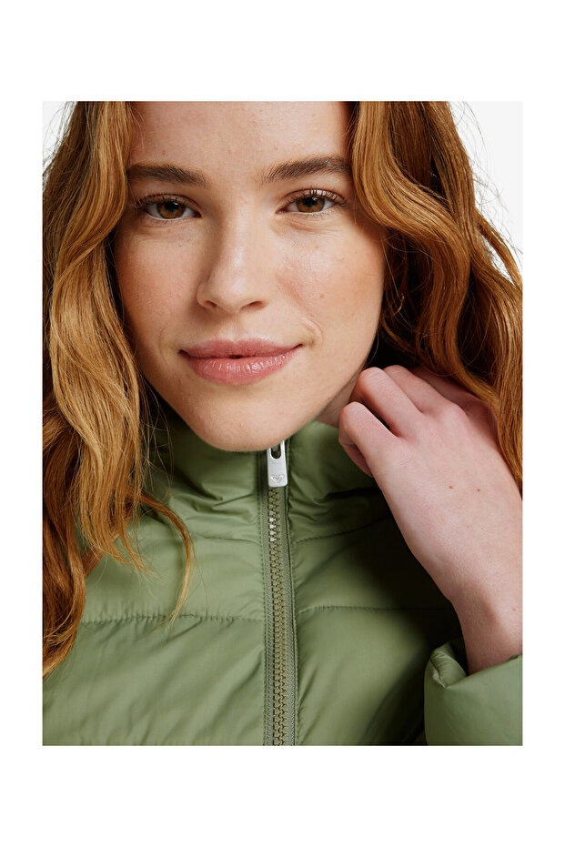 Wind Bliss - Lightweight Packable Padded Jacket for Women - 2
