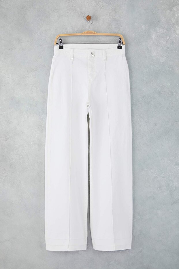 Beyaz Yüksek Bel Nervür Detaylı Paça Kesikli Comfort/Esnek Wide Leg Jeans TWOSS25JE00310 - 5