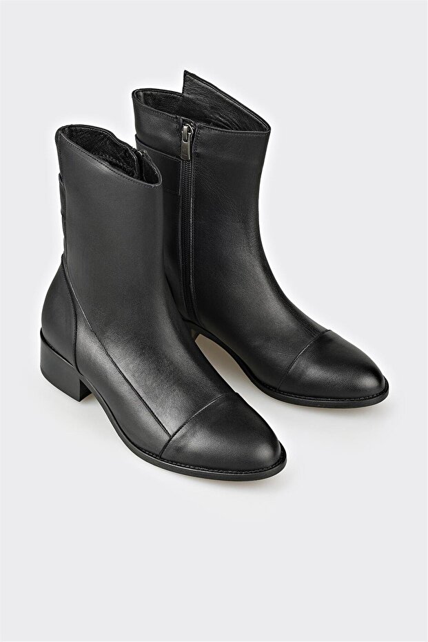 Siyah Deri Kadın Düz Bot - 2