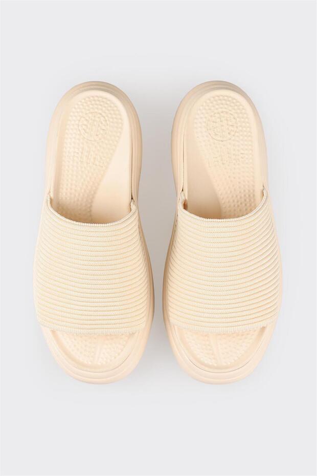 Bej Kadın Terlik - 4