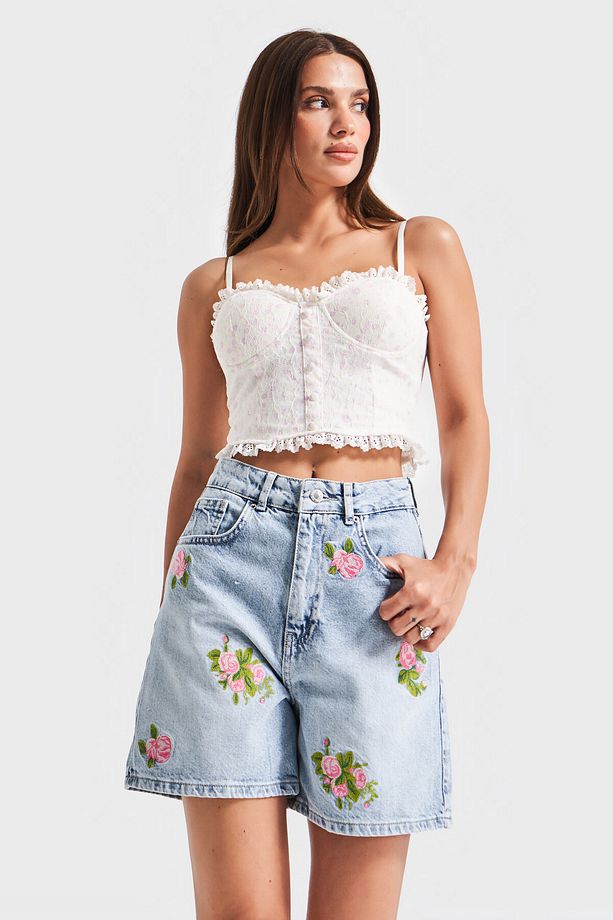 Kadın Mavi Renk 4s5-3 Midi Boy Çiçek Nakışlı %100 Koton Tasarım Denim Şort - 4
