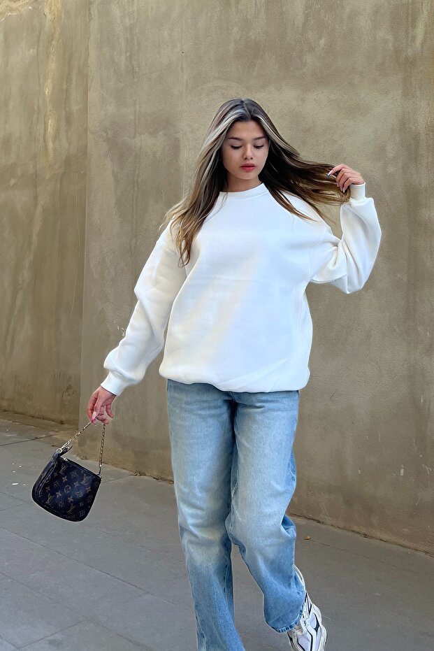 Beyaz Basic Bisiklet Yaka Oversize Sweatshirt - 5