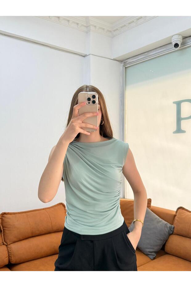 Sleeveless Women's Gather Detailed Sandy Blouse