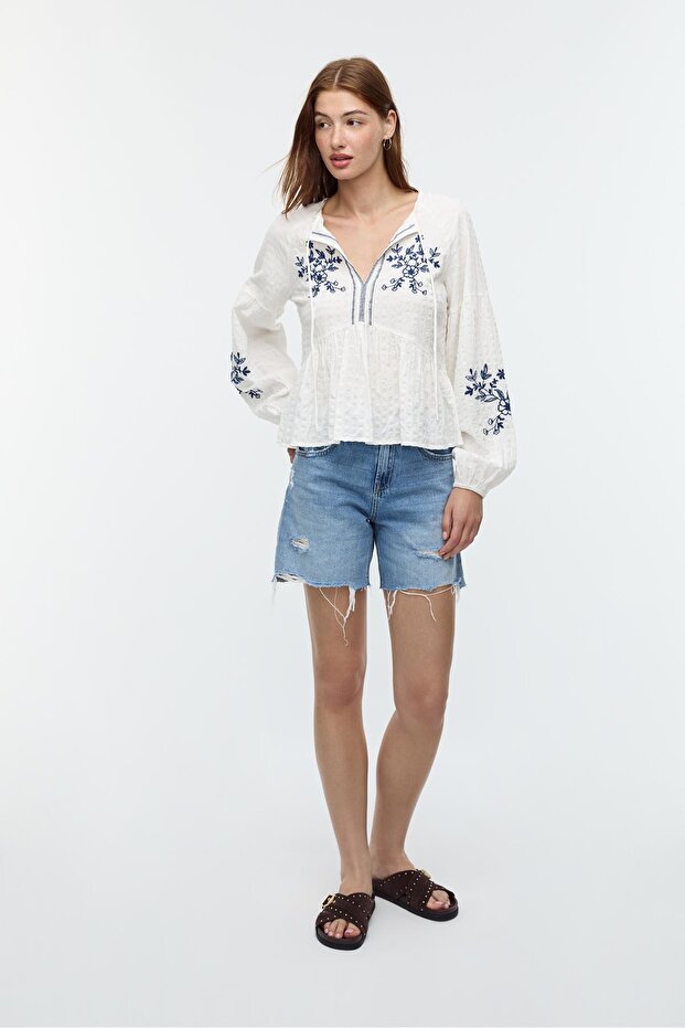 Dökümlü işlemeli bluz - 3