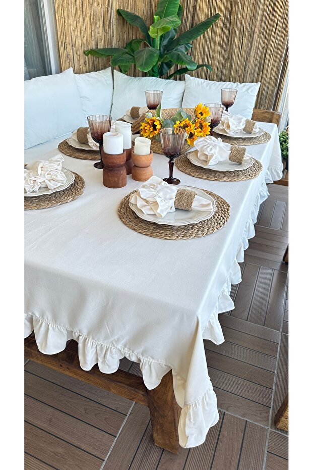Pearl Ruffle Tablecloth Ecru