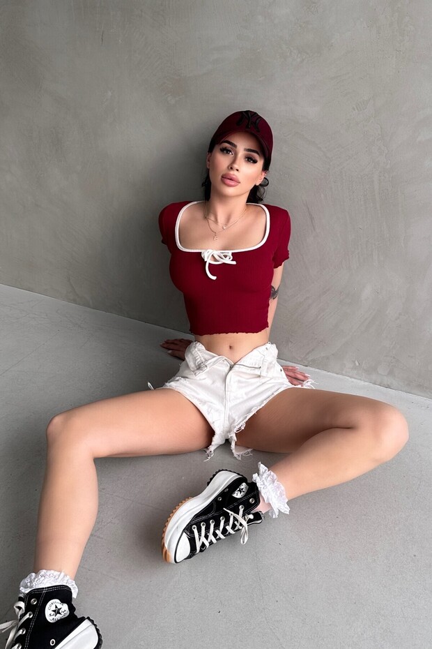 Lisa Crop - 6