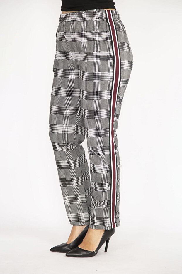 Women's Gray Large Size Plaid Patterned Trousers with Elastic Waist and Side Stripe Detail 65n36510