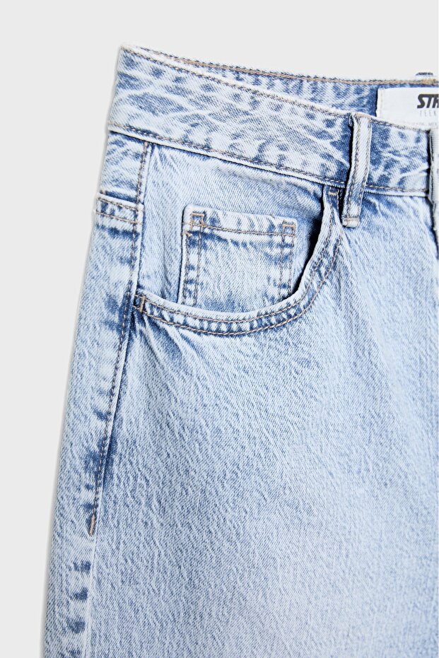 Straight fit jean - 7