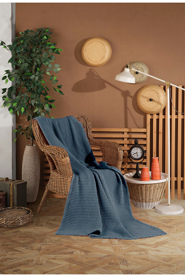 Royal Blue Waffle Pattern Fringeless Sofa Cover/Tv Blanket 140X200Cm