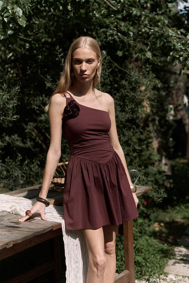 Lissa Tek Omuz Gül Detay Bordo Mini Elbise - 6