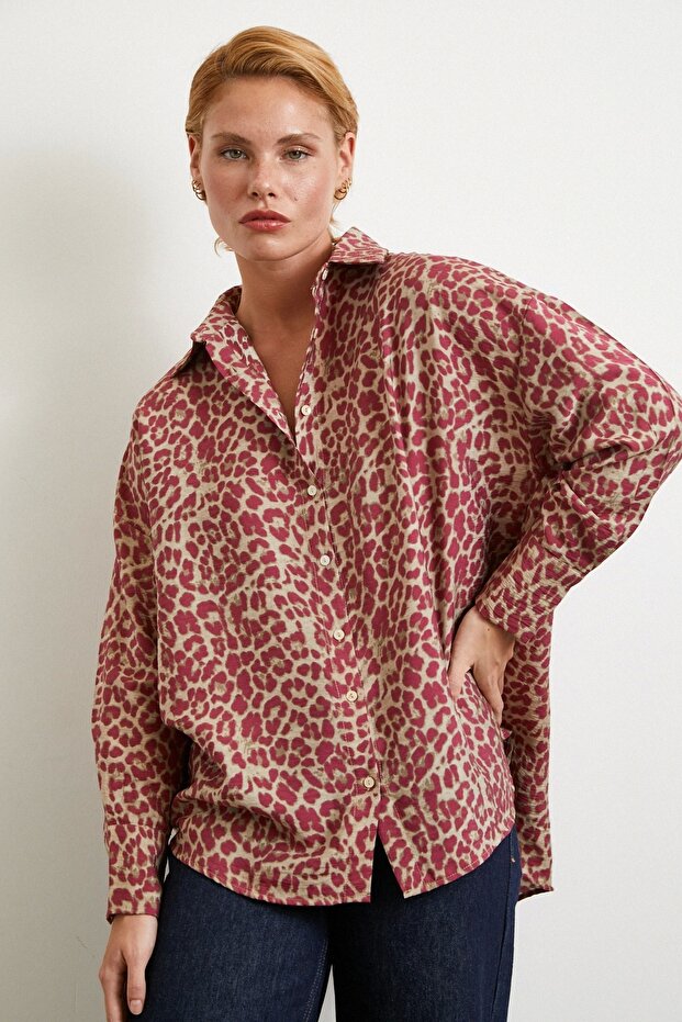 قميص جافانيز بنمط الفهد أخضر - 3