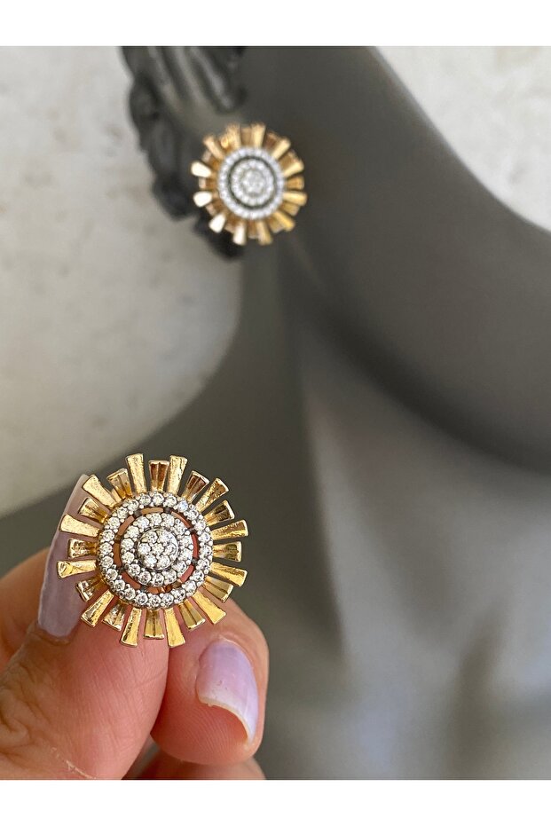 Rosegold Sunflower Earrings with Golden Craftsmanship