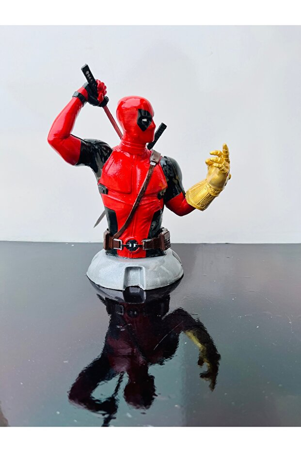 Deadpool 3D Figür Sonsuzluk Eldiveni - 3