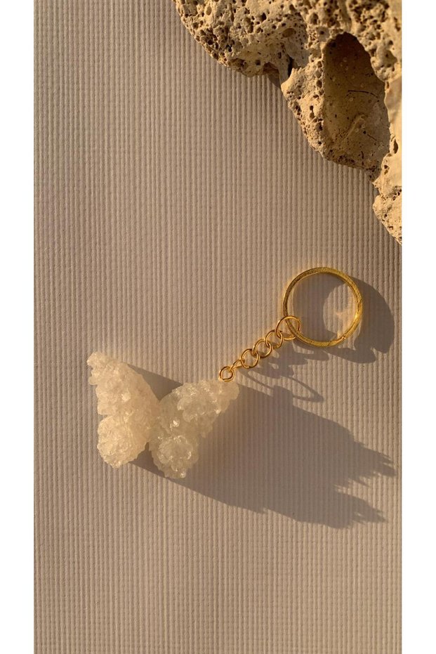 Pearlescent White Colored Butterfly Shape 3D Embossed Gold Ring Keychain Handmade Epoxy Gift